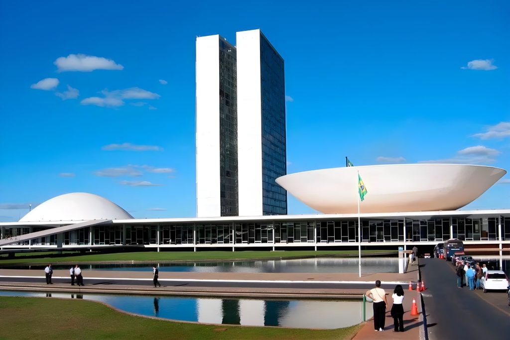 Medida provisória limita a desoneração da folha de pagamento de 17 setores da economia