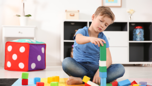 Justiça reconhece direito à isenção de IPVA para mãe de criança com autismo